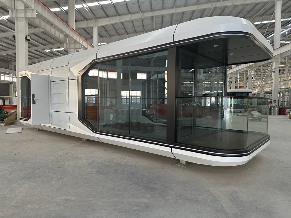 冰雪旅游區(qū)恒溫太空艙配置：極寒中的溫暖繭房